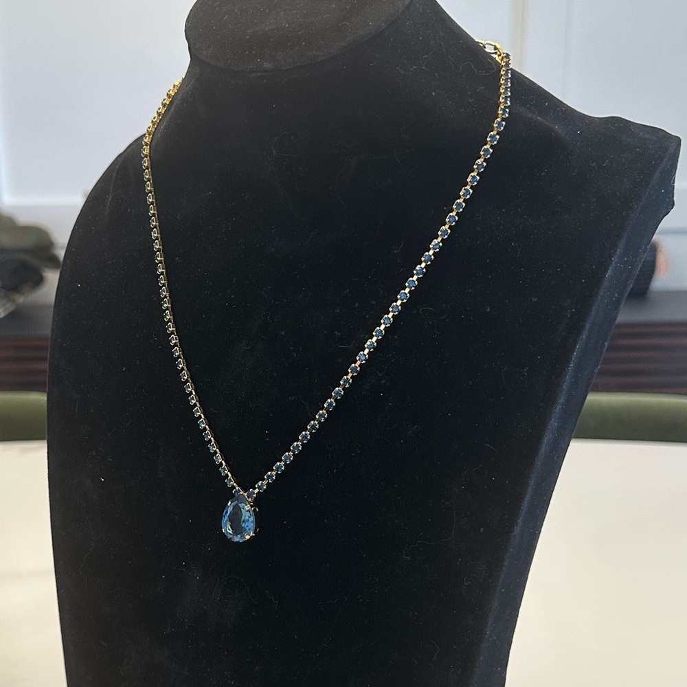 TOVA - Montana Blue Crystal Pendant Necklace on Crystal Chain in Gold Plating - Picture 5 of 14